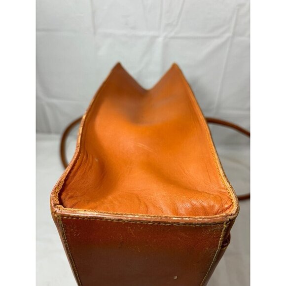 PERRY ELLIS Leather Shoulder Bag Purse Pockets TAN - Picture 12 of 16